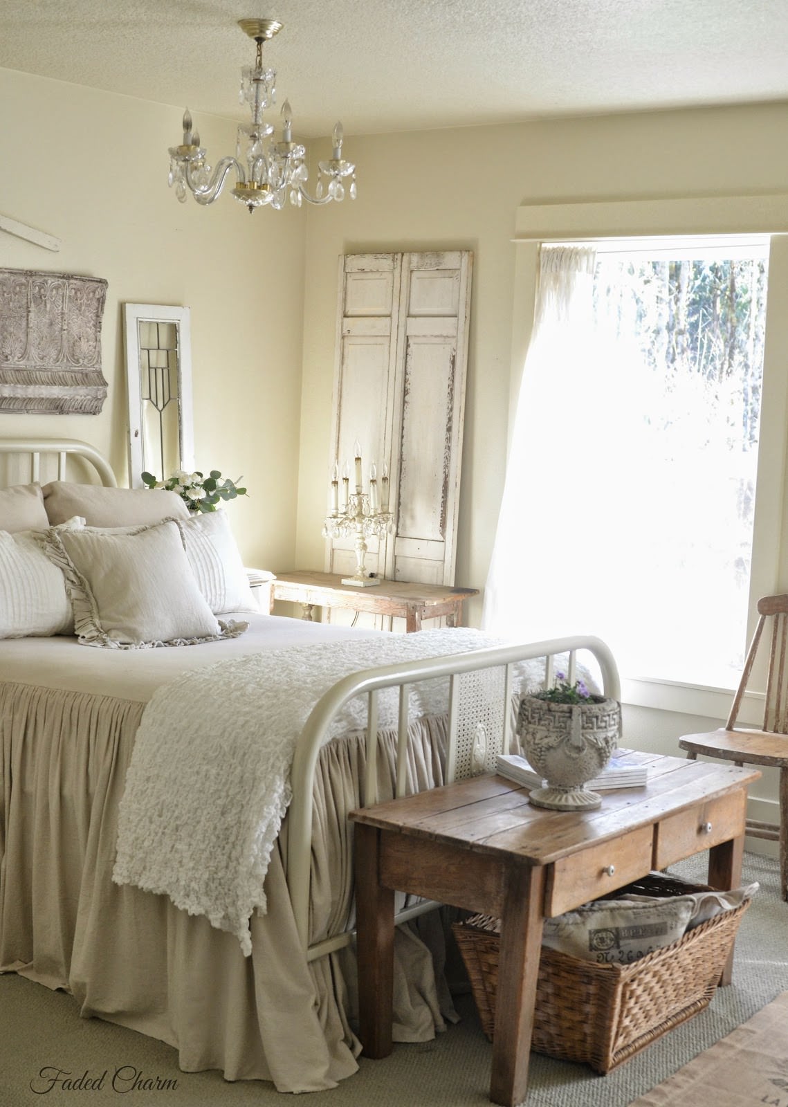 Country Style Bedroom Design - 30 Best French Country Bedroom Decor And ...